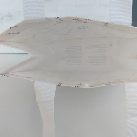 lululemon athletica Cream Tote Bag - Picture 4 of 7